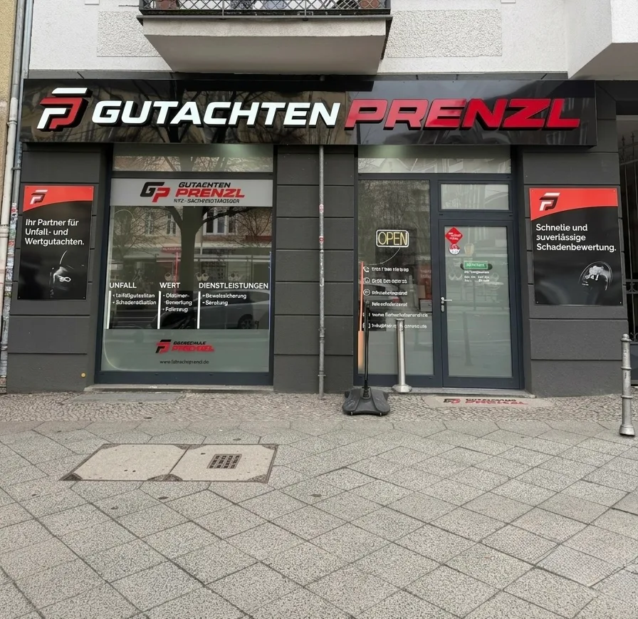 Ladengeschäft von Gutachten Prenzl an der Prenzlauer Allee in Berlin